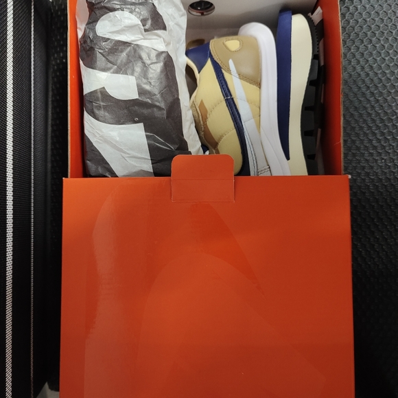 sacai x Nike VaporWaffle "Sesameand Blue Void" - Picture 5 of 6